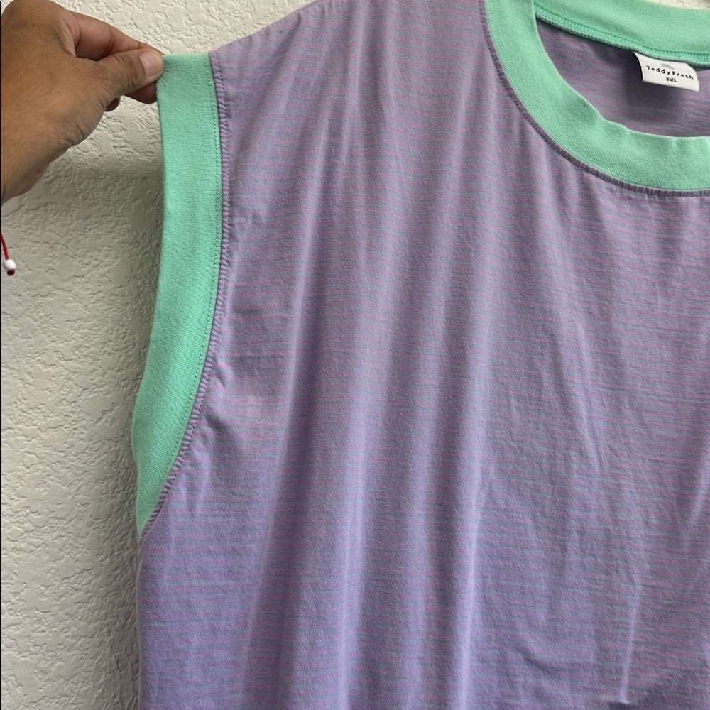 Teddy Fresh purple and green cap sleeve boxy crop top - Picture 4 of 6